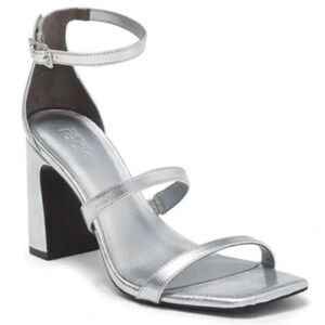 Nordstrom Rack Silver Heels Size 5 M